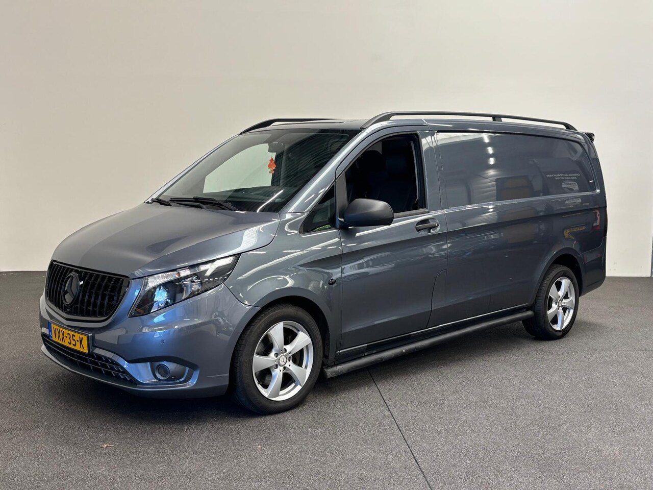 Mercedes-Benz Vito - 119 CDI Lang Automaat Airco Cruise Control Camera Parkeersensoren Achterklep Trekhaak Side - AutoWereld.nl