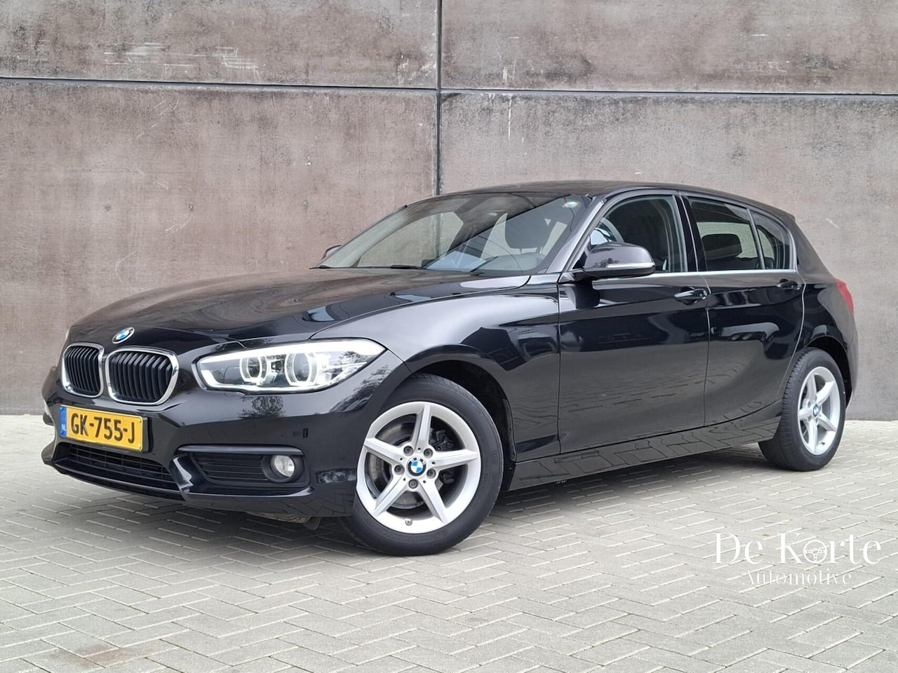 BMW 1-serie - 118i Sport | 2e eigenaar | NAP | Navigatie | Volledig onderhouden | APK 11-2027 | - AutoWereld.nl