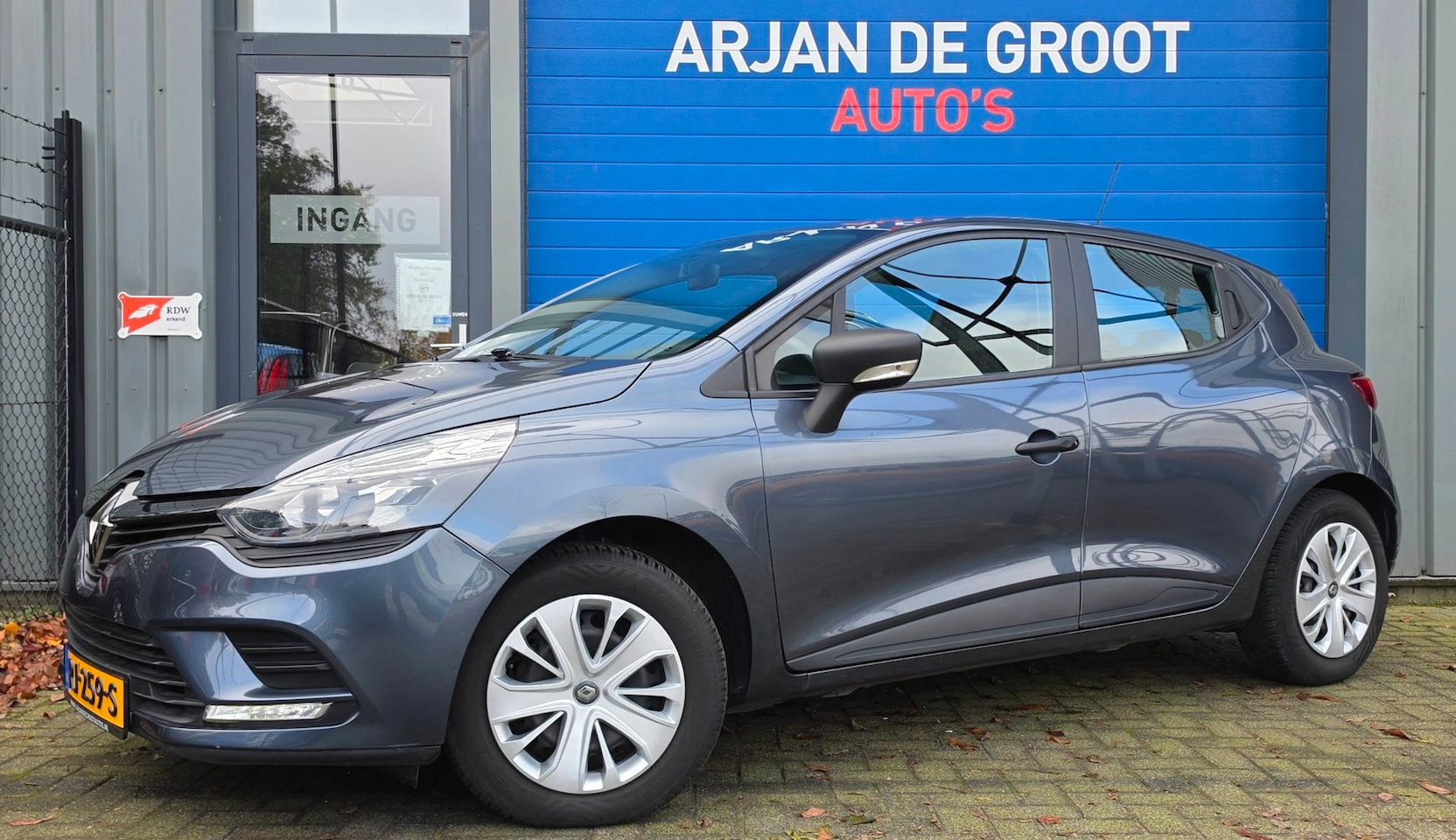 Renault Clio - 0.9 TCe Life 90PK Airco Cruise Bleutooth NAP Trekhaak - AutoWereld.nl