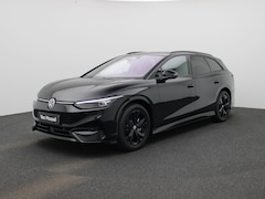 Volkswagen ID.7 Tourer - Limited Edition 77 kWh | Direct leverbaar | Trekhaak | Achteruitrijcamera | Sensoren voor