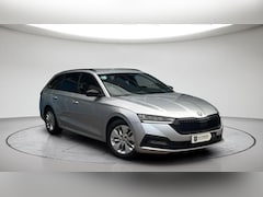 Skoda Octavia Combi - 1.0 e-TSI Sport Business Gratis Afleverpakket | Trekhaak |