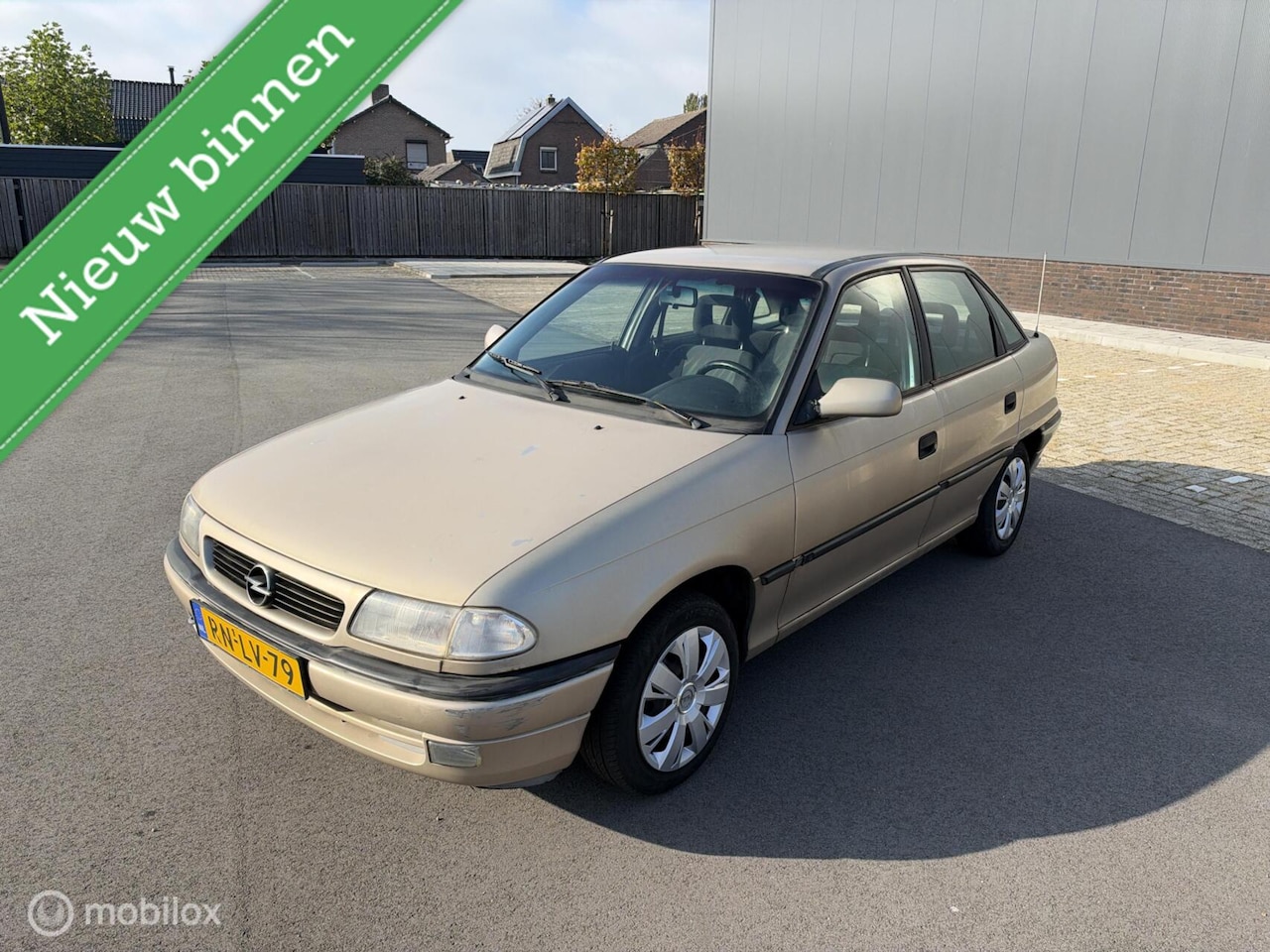 Opel Astra Wagon - 1.6i CDX 1992 Weinig KM Nap - AutoWereld.nl