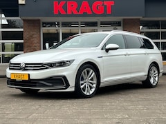 Volkswagen Passat Variant - Business 1.4 TSI PHEV GTE 218 pk - Adapt. LED - trekhaak - dealeronderhouden - camera