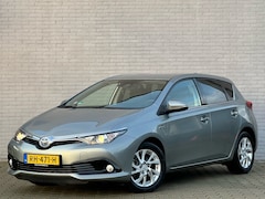 Toyota Auris - 1.8 Hybrid Dynamic Automaat 5-deurs NL auto | Navi | Camera