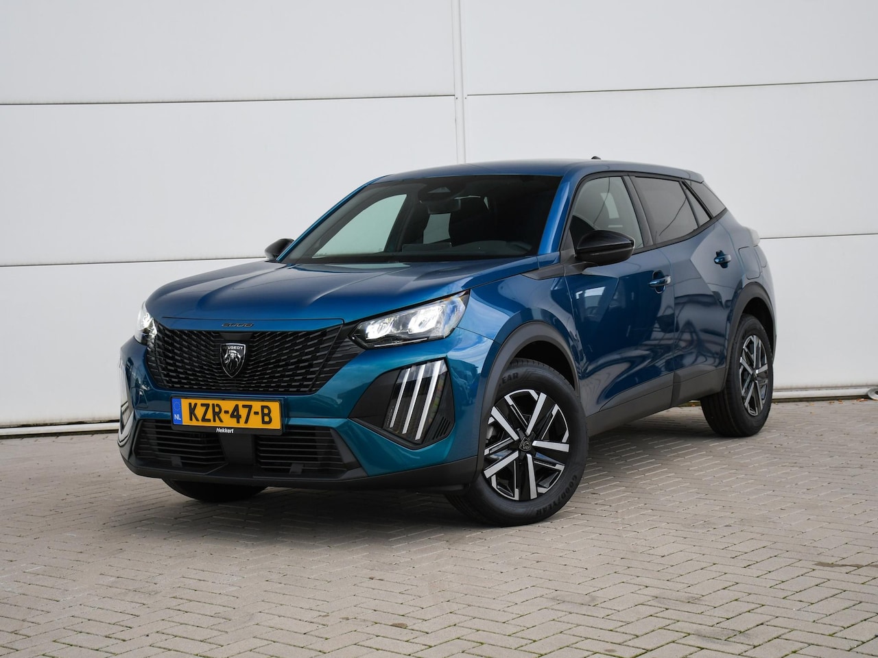 Peugeot 2008 - Business 1.2 Hybrid 110pk Automaat NAVI | CRUISE | CAMERA | USB | CLIMA | APPLE CARPLAY/AN - AutoWereld.nl