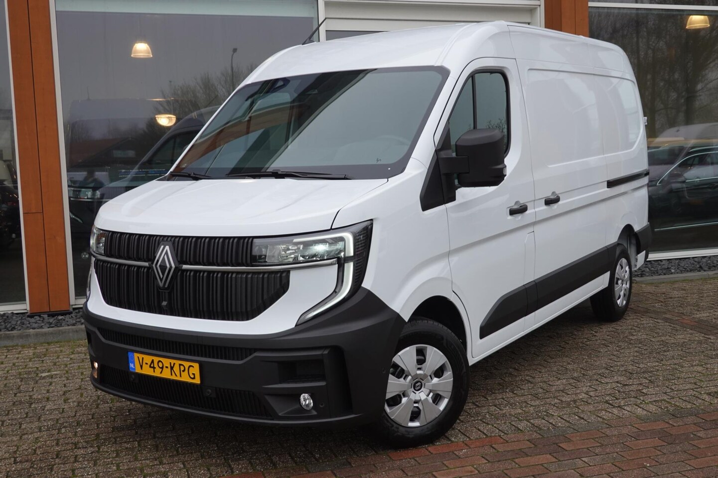 Renault Master - T35 2.0 dCi 170 L2H2 Extra T35 2.0 dCi 170 L2H2 Extra - AutoWereld.nl