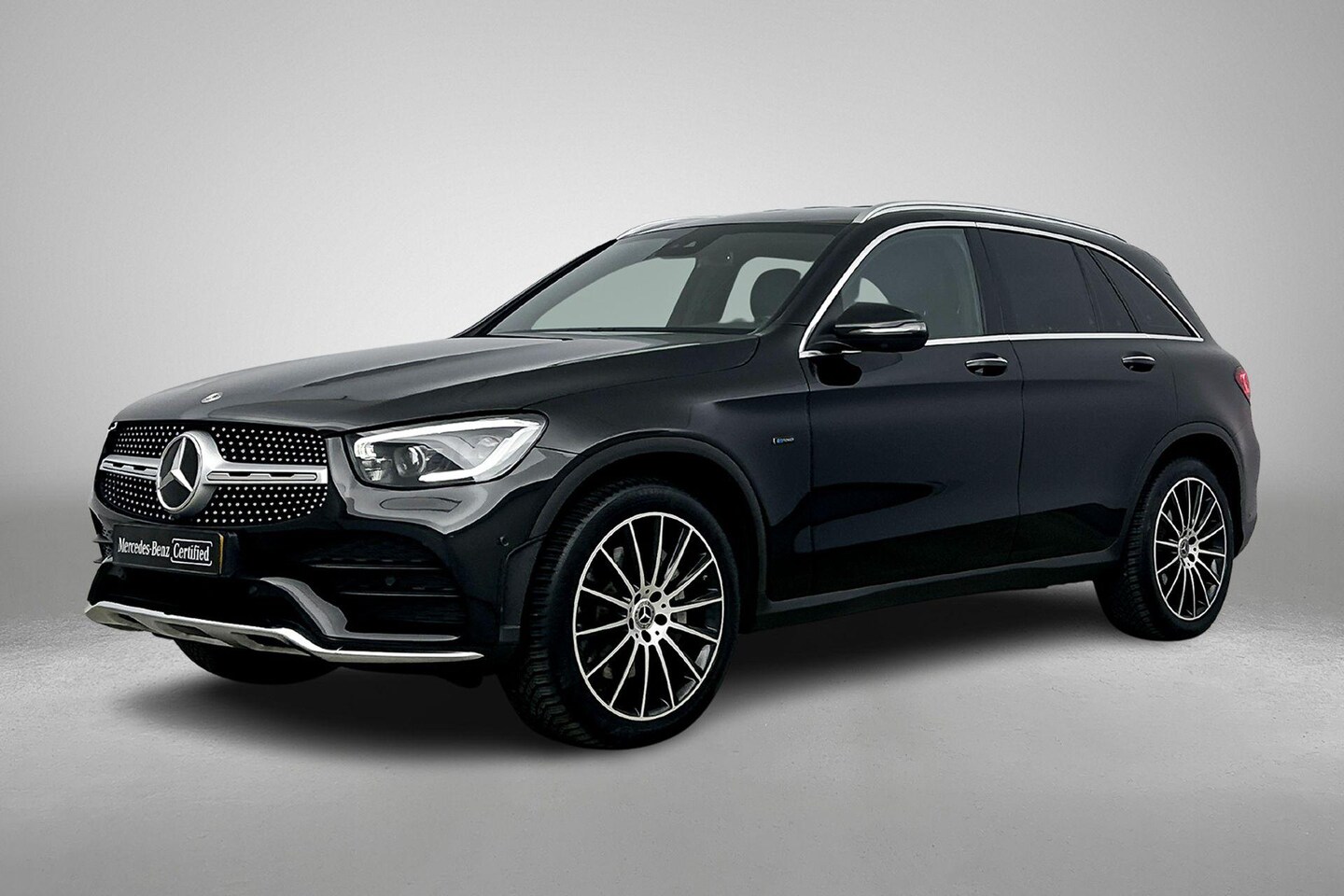 Mercedes-Benz GLC-klasse - GLC 300e Automaat 4MATIC Business Solution AMG | Parkeerpakket met 360°-camera | Sfeerverl - AutoWereld.nl