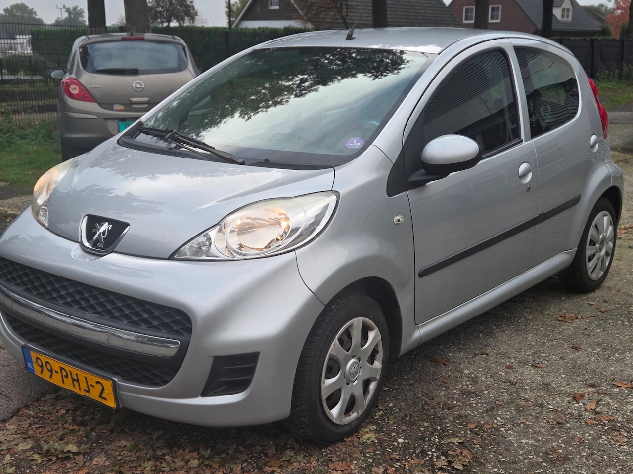 Peugeot 107 - 1.0-12V Urban Move Nieuwe APK AIRCO - AutoWereld.nl