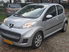 Peugeot 107 - 1.0-12V Urban Move Nieuwe APK AIRCO