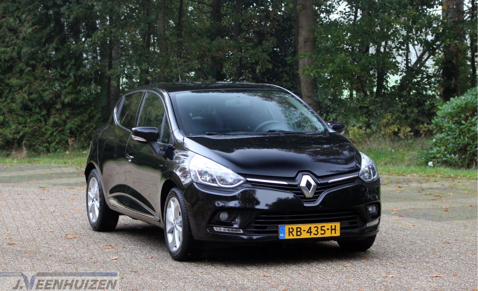 Renault Clio - 0.9 TCe Limited | 2017 |⭐Navi |✨Cruise | ✅PDC | - AutoWereld.nl