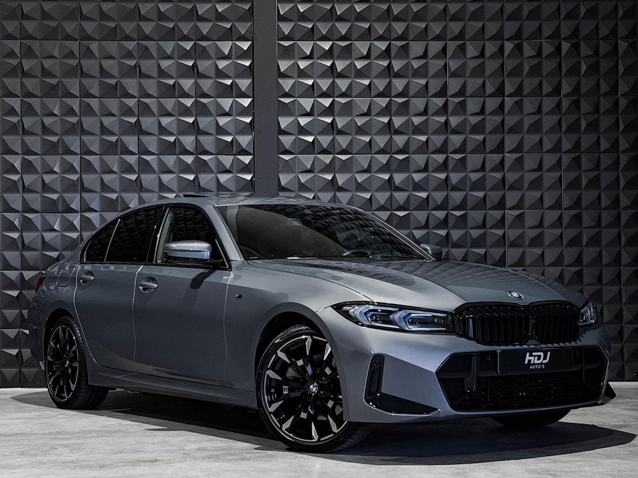 BMW 3-serie - 330e xDrive M Sport | Open Dak | 19" " | Memo | H/K | Topv. | M Perf Tex bekl. |Ad. Onders - AutoWereld.nl