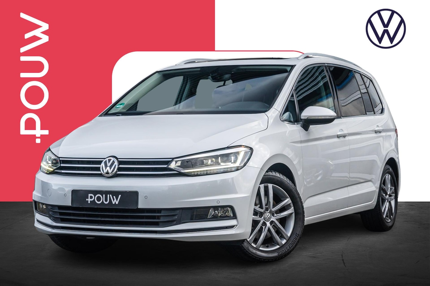 Volkswagen Touran - 1.5 TSI 150pk Highline | Panoramadak | Trekhaak Afneembaar | CarPlay/Android Auto - AutoWereld.nl