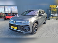 Volkswagen Tayron - 1.5 eHybrid R-Line Edition *nieuwstaat