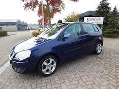 Volkswagen Polo - 1.4-16V Comfortline 5 DRS
