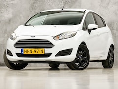 Ford Fiesta - 1.0 EcoBoost Titanium Automaat (SCHERM, STOELVERWARMING, GETINT GLAS, LM VELGEN, SPORTSTOE