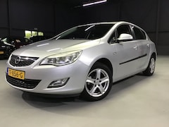Opel Astra - 1.4 Selection I New Waterpomp + Kln Brt I Trekhaak I Airco I Carplay I Elec ramen I Isofox
