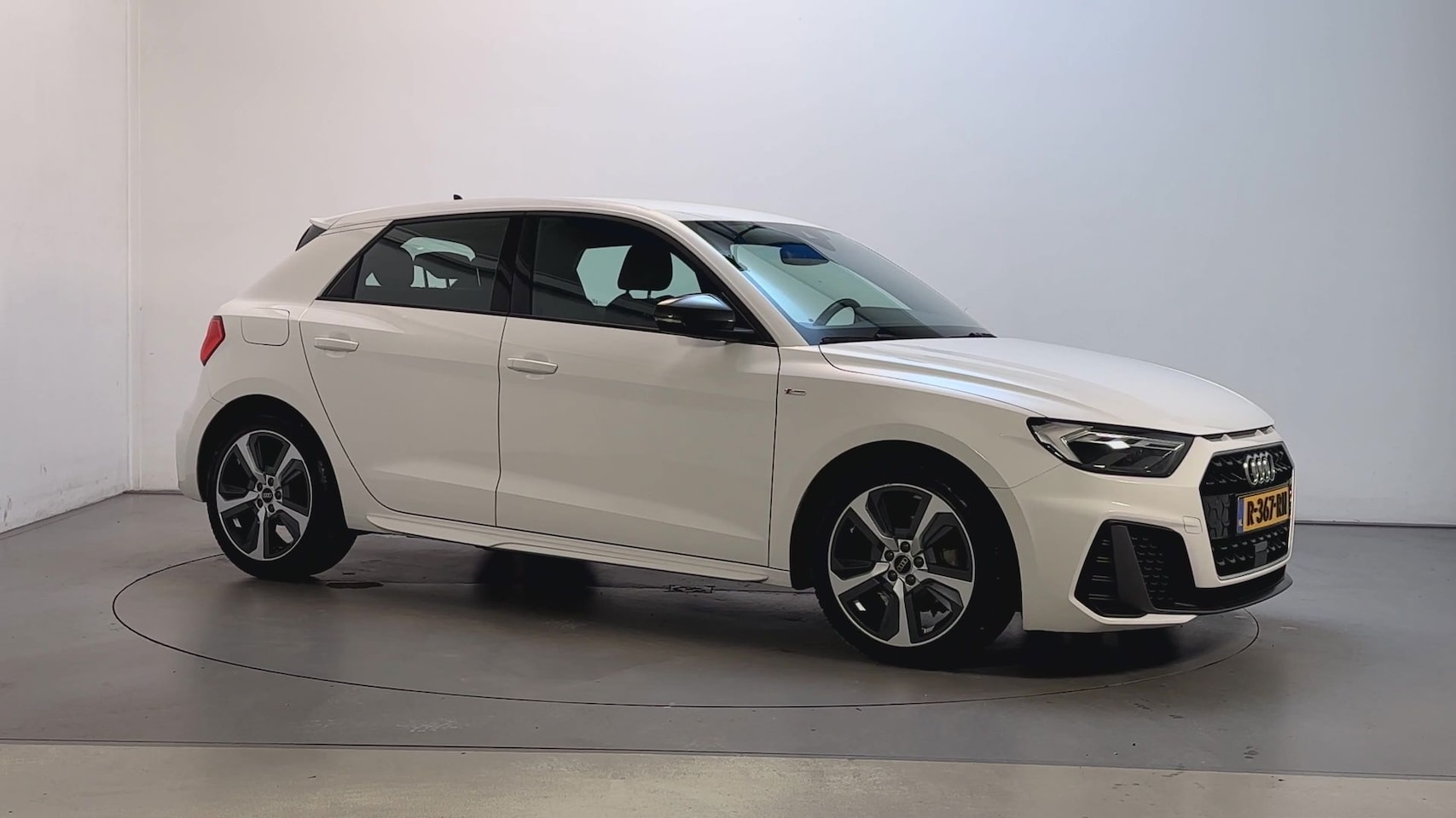 Audi A1 Sportback - 30 TFSI S Edition DAB+ App-Connect Parkeersensoren Adaptive Cruise - AutoWereld.nl
