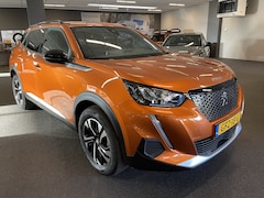 Peugeot 2008 - 1.2 PureTech Allure Pack Navigatie-Climate control-Achteruitrijcamera-Trekhaak