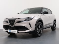 Alfa Romeo Junior - Ibrida Ti | 10, 1" infotainment systeem | 10, 25" digitaal instrumentarium | 18" lichtmeta