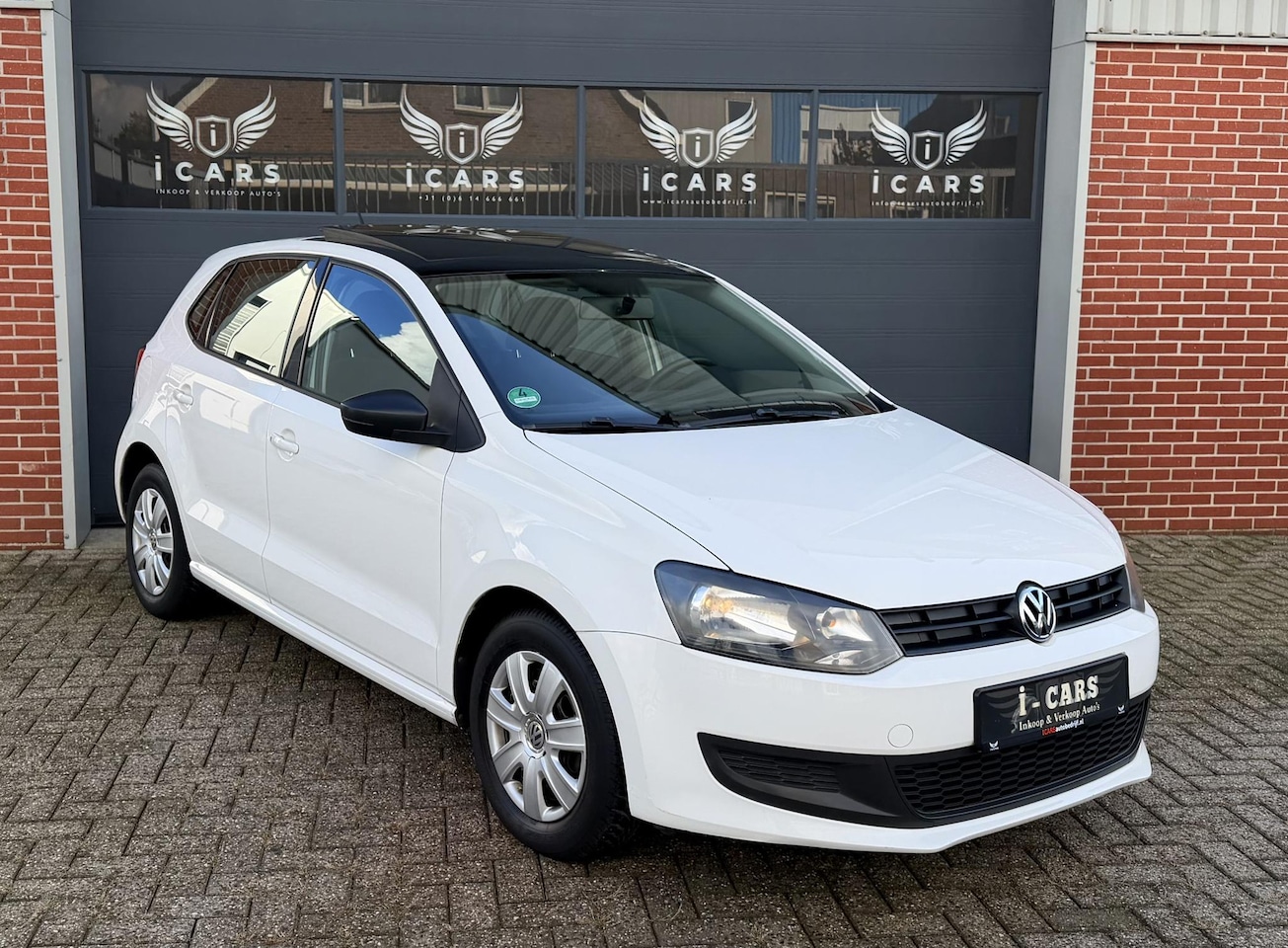 Volkswagen Polo - 1.2 Panorama Carplay NAVI Dealer ond. - AutoWereld.nl
