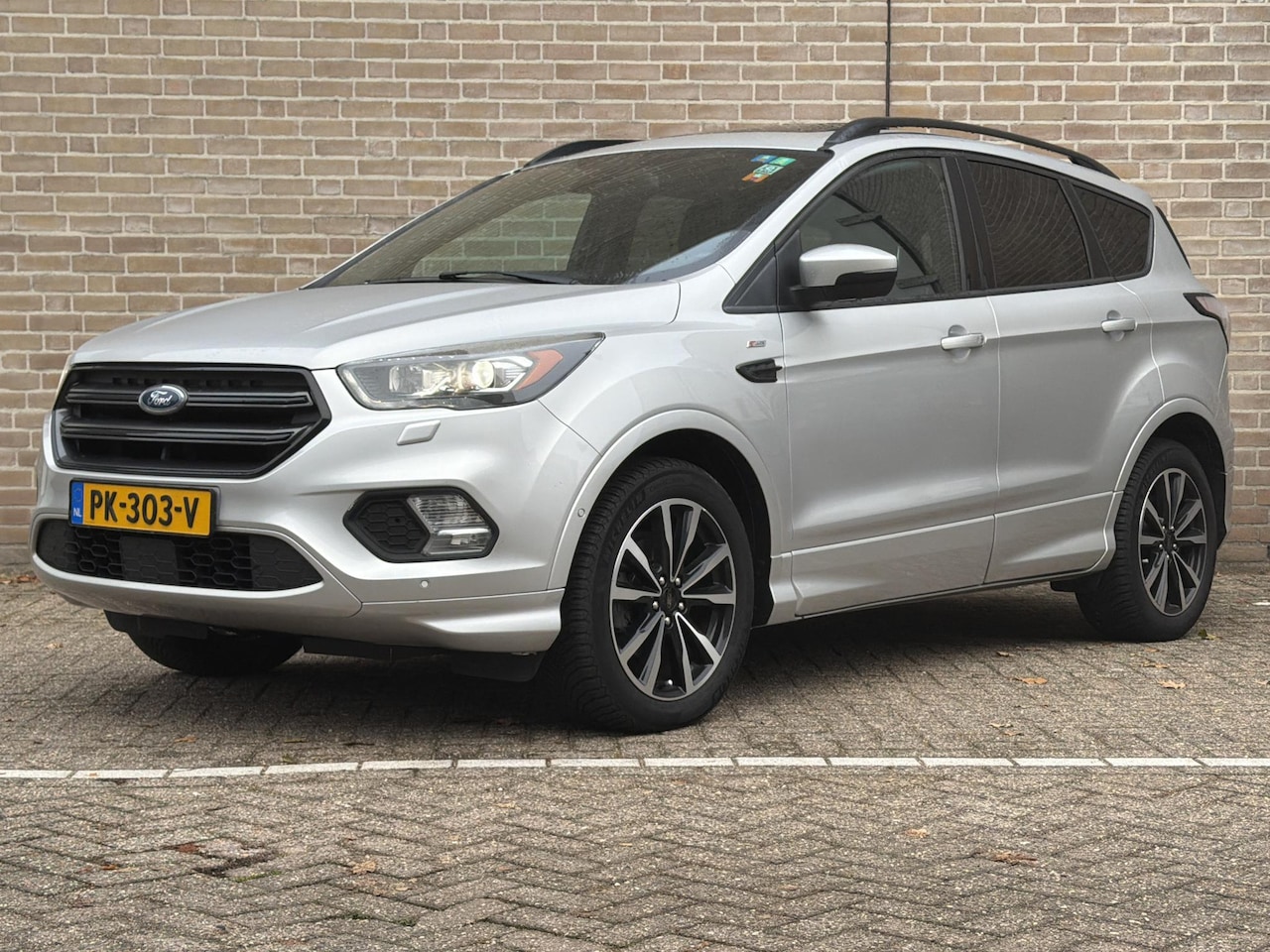 Ford Kuga - 1.5 EcoBoost ST-Line 1.5 EcoBoost ST Line - AutoWereld.nl