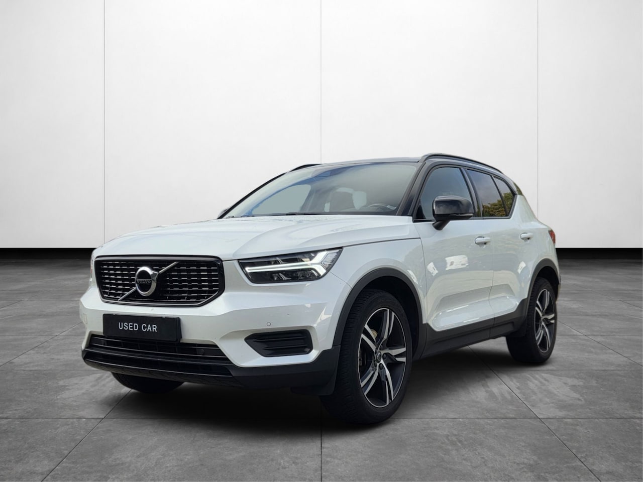 Volvo XC40 - 1.5 T3 R-Design | Trekhaak | Camera | CarPlay | Botsingpreventie - AutoWereld.nl