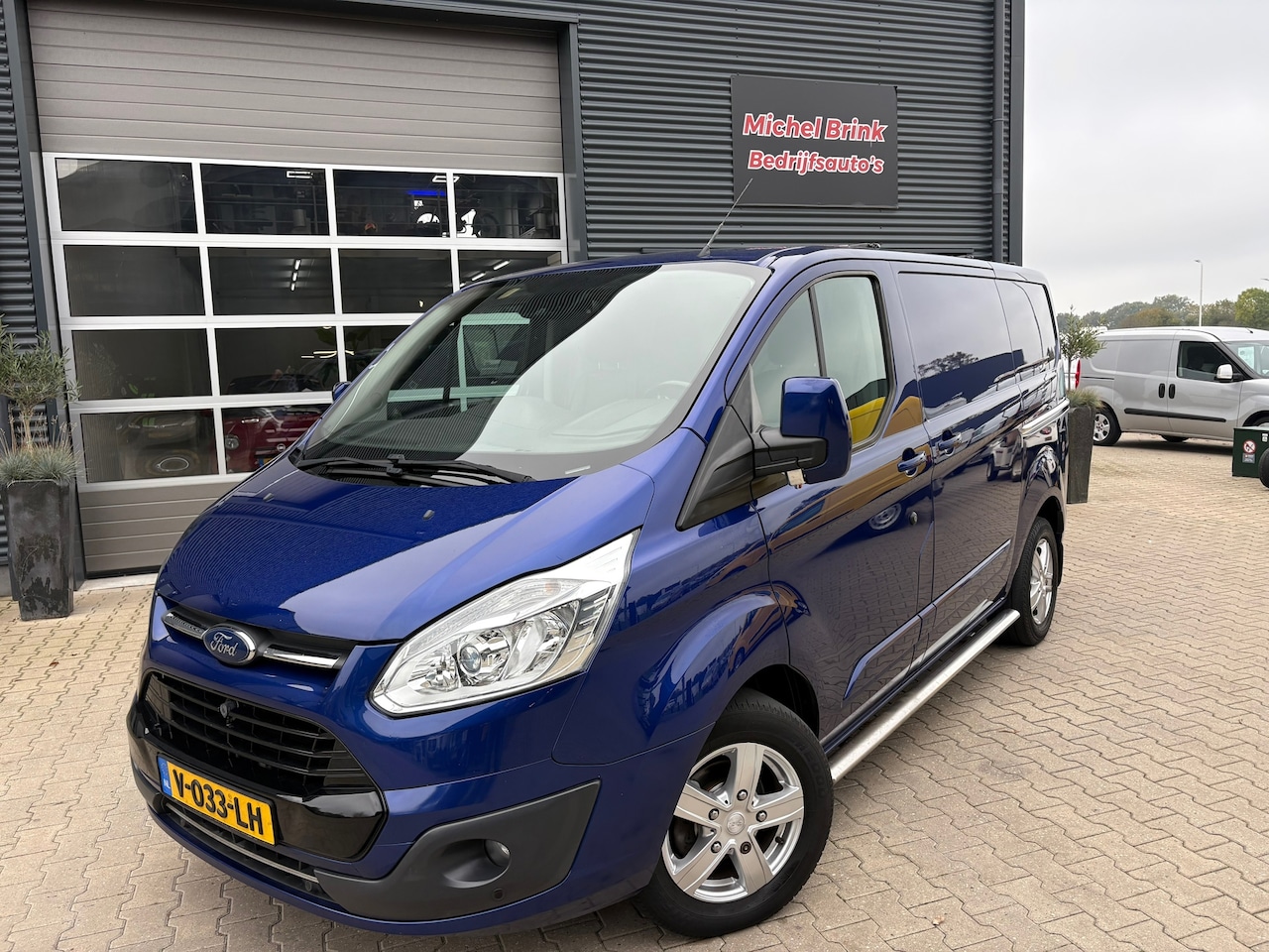 Ford Transit Custom - 270 2.0 TDCI 2 Schuifdeuren Automaat - AutoWereld.nl