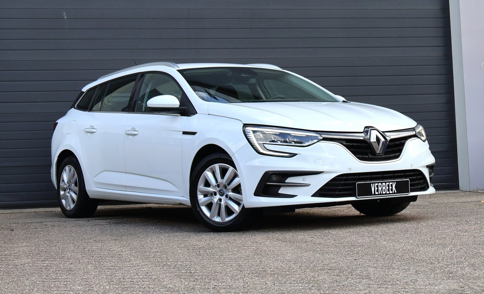 Renault Mégane E-Tech - Estate 1.6 Plug-In Hybrid 160 Business Zen Navi/Camera/Cruise - AutoWereld.nl