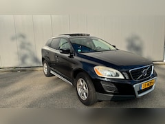Volvo XC60 - 2.0 D3 Summum 2, 0d3 5cyl pano clima navi leder camera