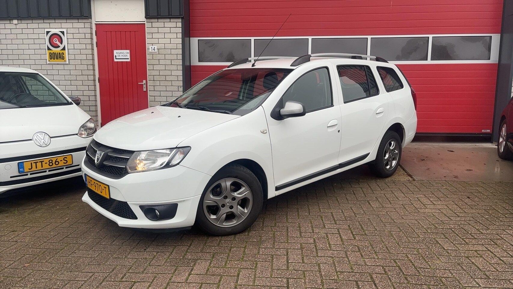 Dacia Logan MCV - 0.9 TCe 10th Anniversary 1STE EIG / NAVI / AIRCO / BLUETOOTH / CRUISE / NL-AUTO - AutoWereld.nl