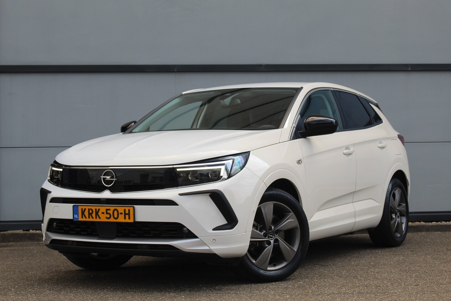 Opel Grandland - 1.6 Turbo Plug-In Hybrid Business Elegance | Trekh. | Adaptive | Stuur Verw. | Camera | Ca - AutoWereld.nl