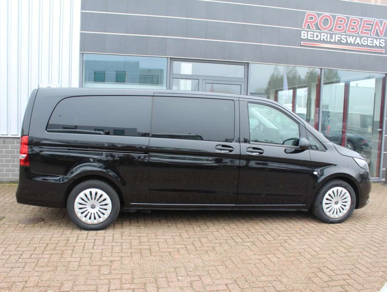 Mercedes-Benz Vito Tourer - 114 CDI XL Personenbus aut. excl. BTW/BPM - AutoWereld.nl