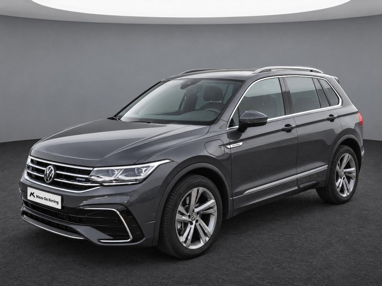 Volkswagen Tiguan - 1.4 TSIeHybrid 180kW/245PK R-Line · Camera · Navigatie · Trekhaak · Apple/Android Car Play - AutoWereld.nl