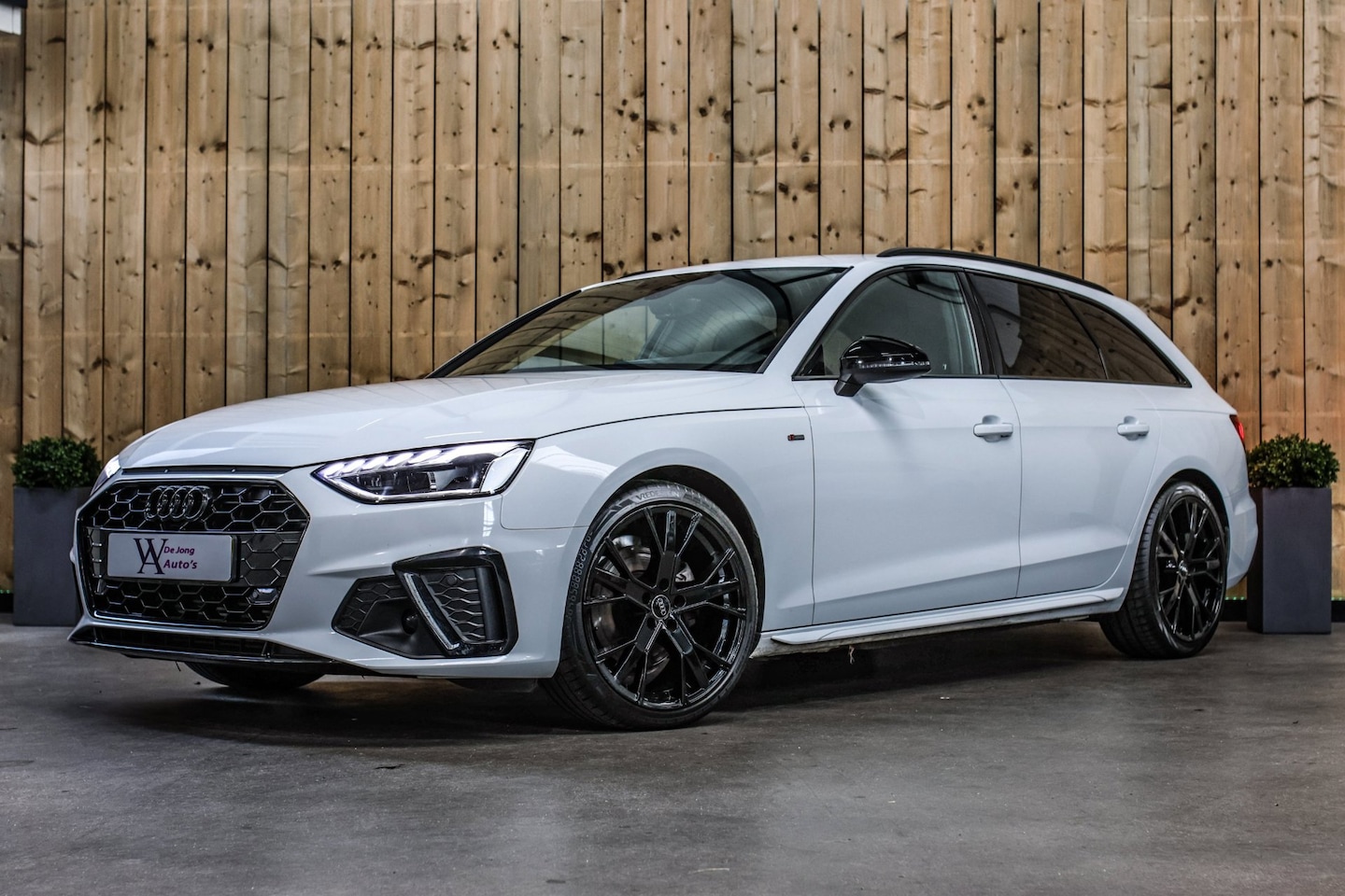 Audi A4 Avant - 35 TFSI 3X S-Line *Led*Stoelverwarming*Ambienteverlichting* - AutoWereld.nl
