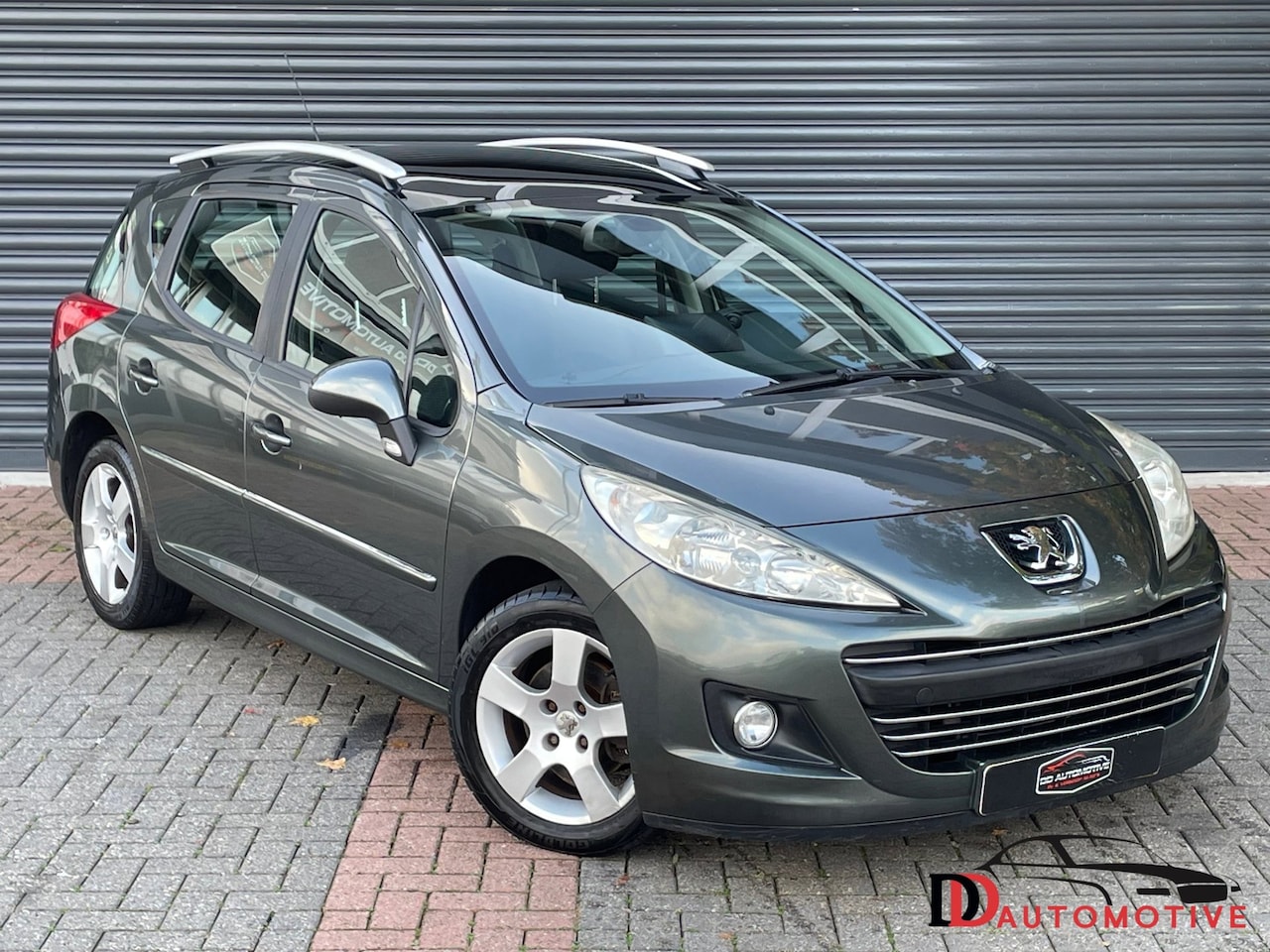 Peugeot 207 SW - 1.6 VTi XS Panoramadak | Trekhaak | Cruise | Pdc | Climate Control - AutoWereld.nl