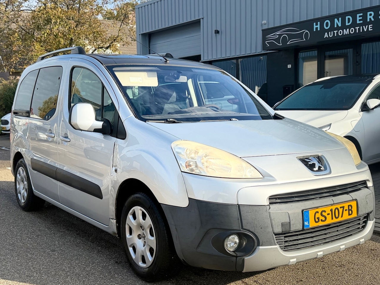 Peugeot Partner Tepee - 1.6 XT | TREKHAAK | AIRCO | PANORAMADAK | 2X SCHUIFDEUR | EXPORT IS MOGELIJK - AutoWereld.nl