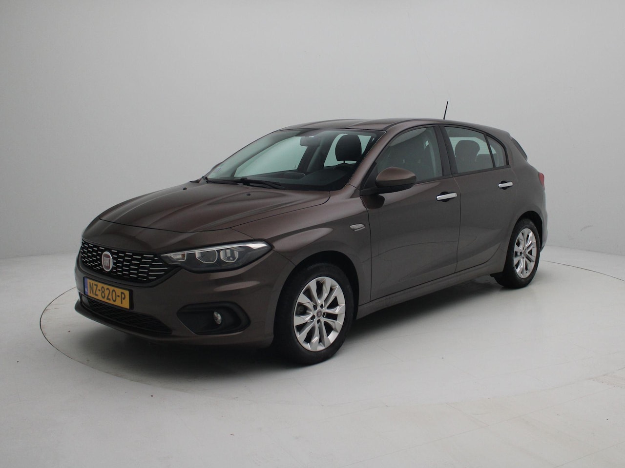 Fiat Tipo - 1.4 T-Jet 16v Business | Navigatie | Climate Control | Led Dagrijverlichting | - AutoWereld.nl