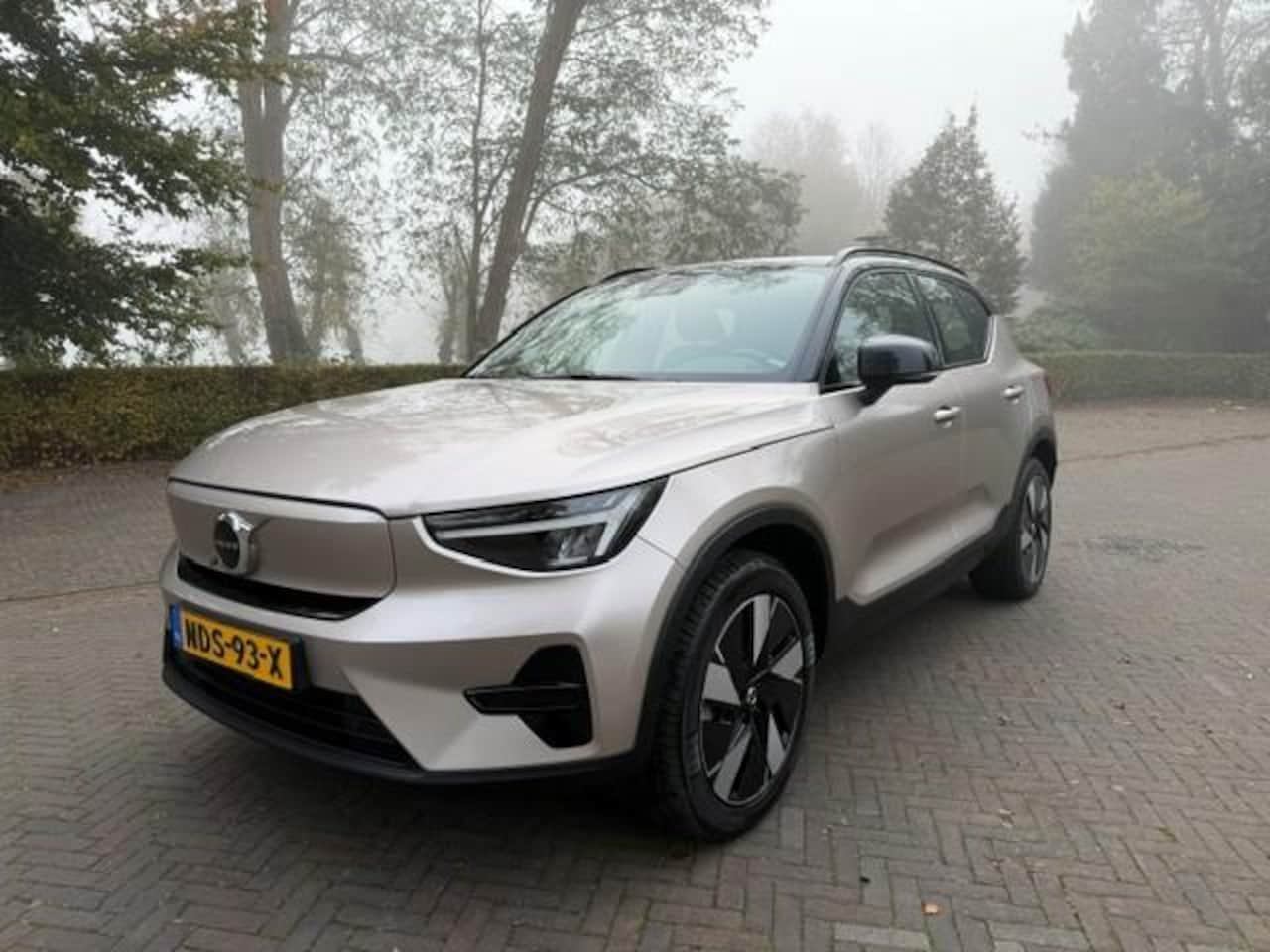 Volvo XC40 - Single Extended Range 252pk SOH 95.8% Acarplay/Camera/Navi/Fabrieksgarantie - AutoWereld.nl