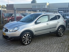 Nissan Qashqai - 2.0 Connect Edition 140PK AUTOMAAT NIEUWSTAAT PANO l CAMERA l NAVI l AFNEEM HAAK l CRUISE