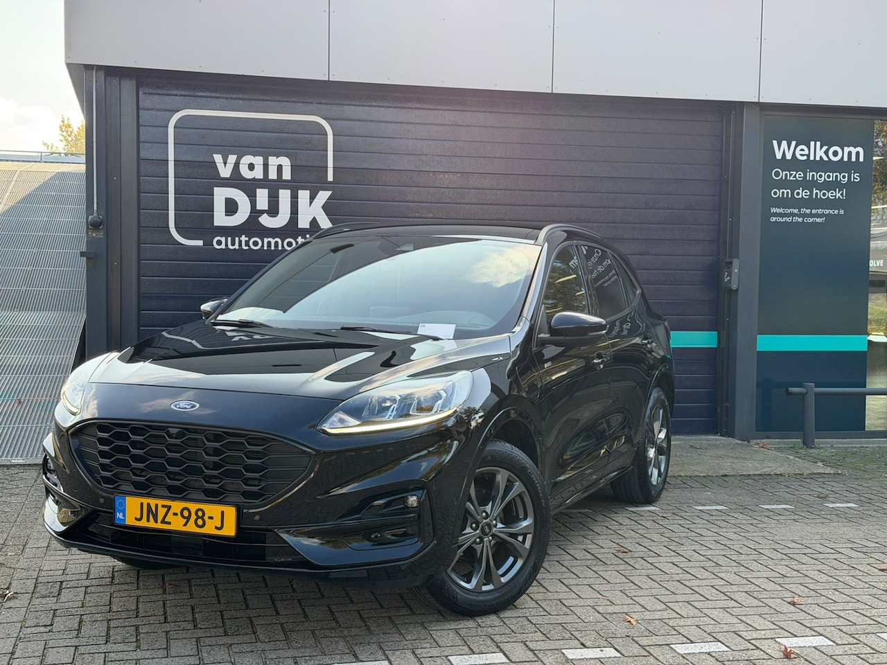 Ford Kuga - 2.5 PHEV ST-Line Automaat Adaptieve cruise control Voor en achter camera Lichtmetalen velg - AutoWereld.nl