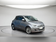 Fiat 500 - 42 kWh Gratis afleverpakket | SOH 92% | Snelladen | Stoelverwarming | Camera | CarPlay