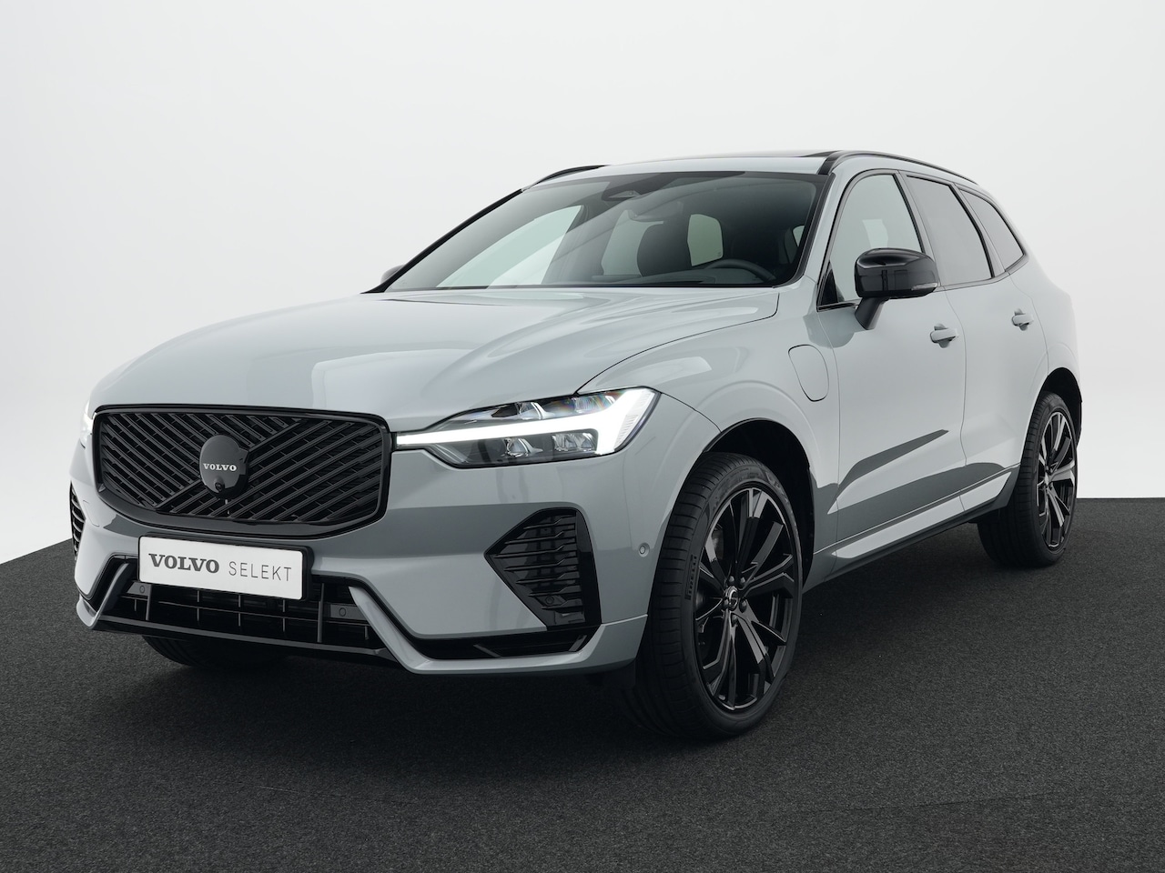 Volvo XC60 - T6 AWD Plus Black Edition | Facelift | Head-Up | Harman/Kardon | Panoramadak | Adaptive Cr - AutoWereld.nl