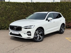 Volvo XC60 - B4 Momentum | Blis | Keyless | Trekhaak | Elektrische stoelen | AppleCarplay | Bluetooth |