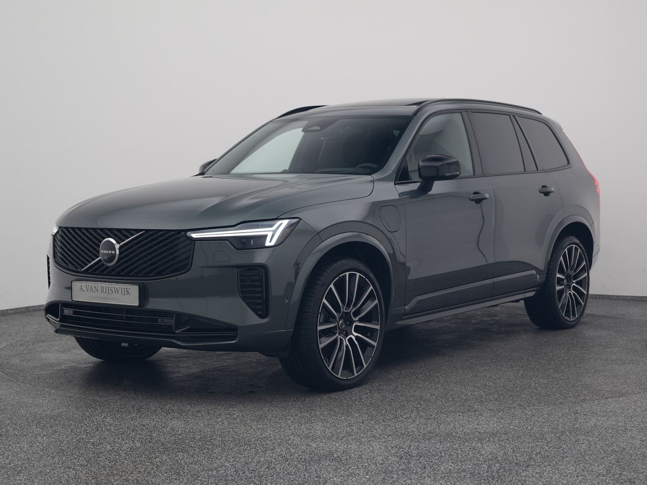 Volvo XC90 - 2.0 T8 Plug-in hybrid AWD Ultra Dark | PANO | 360° | B&W | MEMORY | LUCHTVERING | STOELMAS - AutoWereld.nl