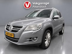 Volkswagen Tiguan - 1.4 TSI Sport&Style / Parkeersensoren / Bluetooth / Airco / Navi / Trekhaak