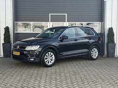 Volkswagen Tiguan - ACT Highline | Alcantara | Keyless Entry/Start | Adaptive Cruise | Elec. Achterklep |