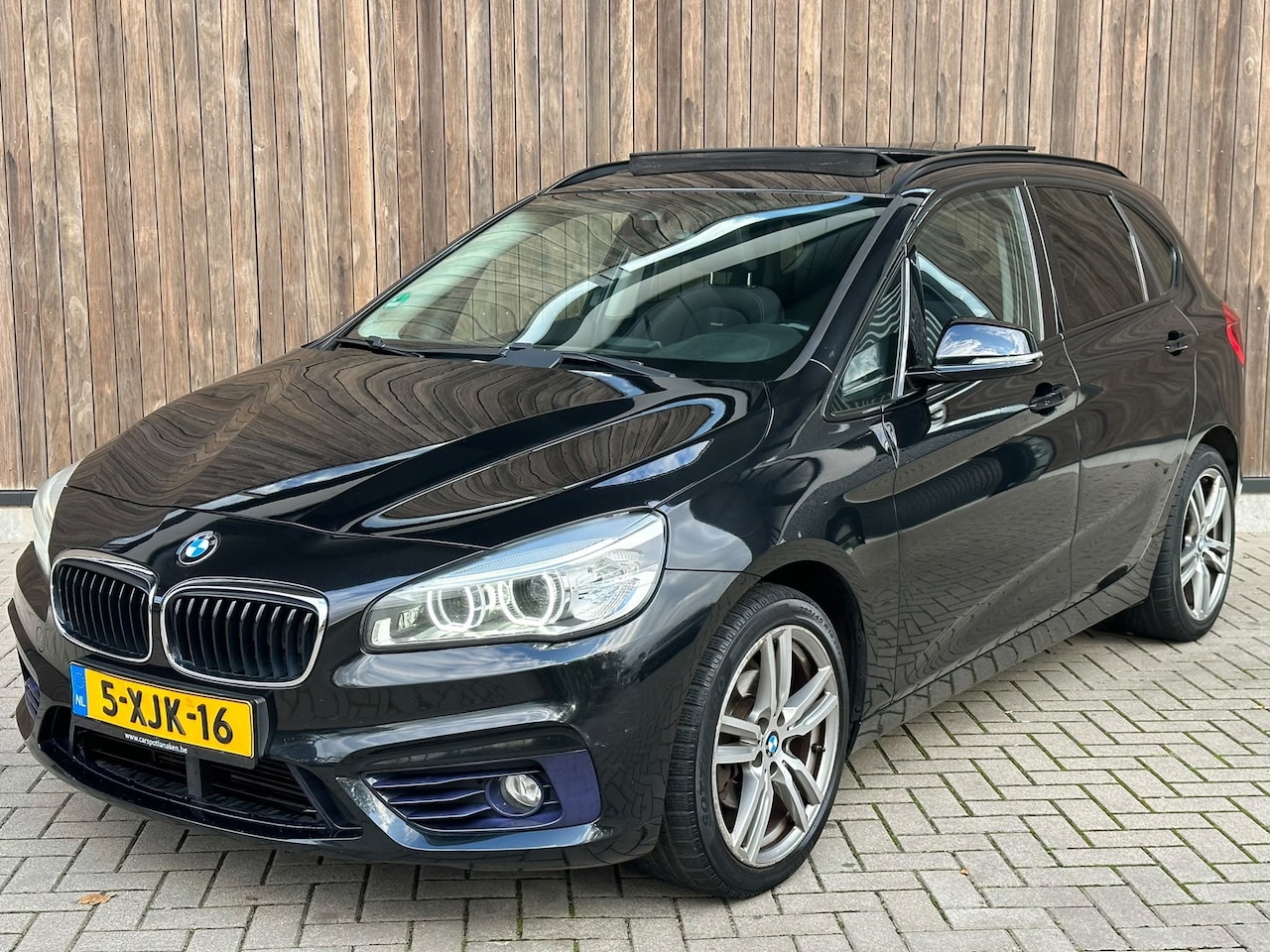 BMW 2-serie Active Tourer - 218d | PANO | XENON | LMV| - AutoWereld.nl