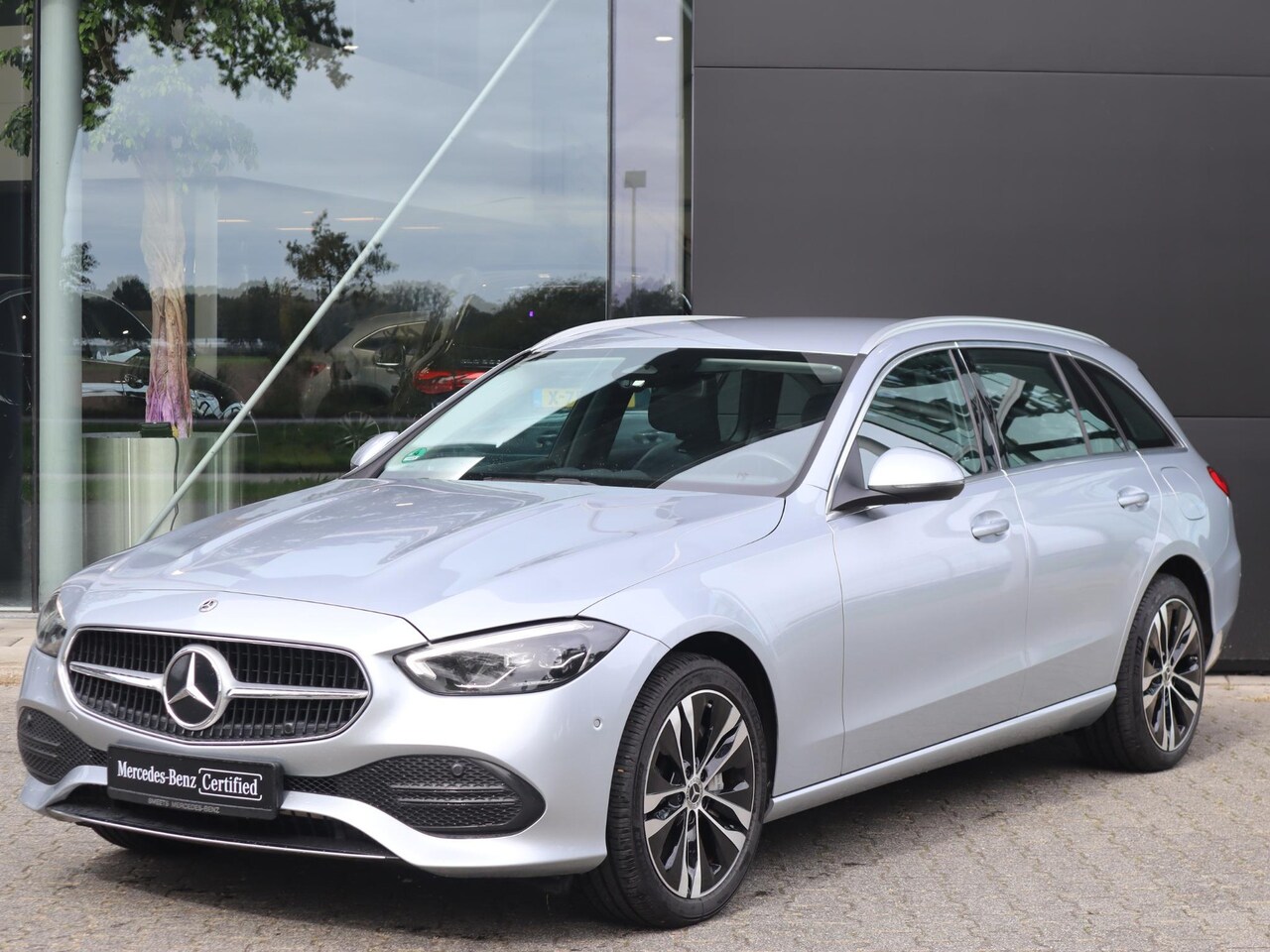 Mercedes-Benz C-klasse Estate - 300 e Luxury Line l Stoelverwarming l Dodehoekassistant l Electrische achterklep - AutoWereld.nl