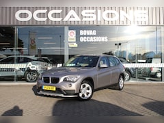 BMW X1 - xDrive20i Business LEER/ TREKHAAK/ PDC