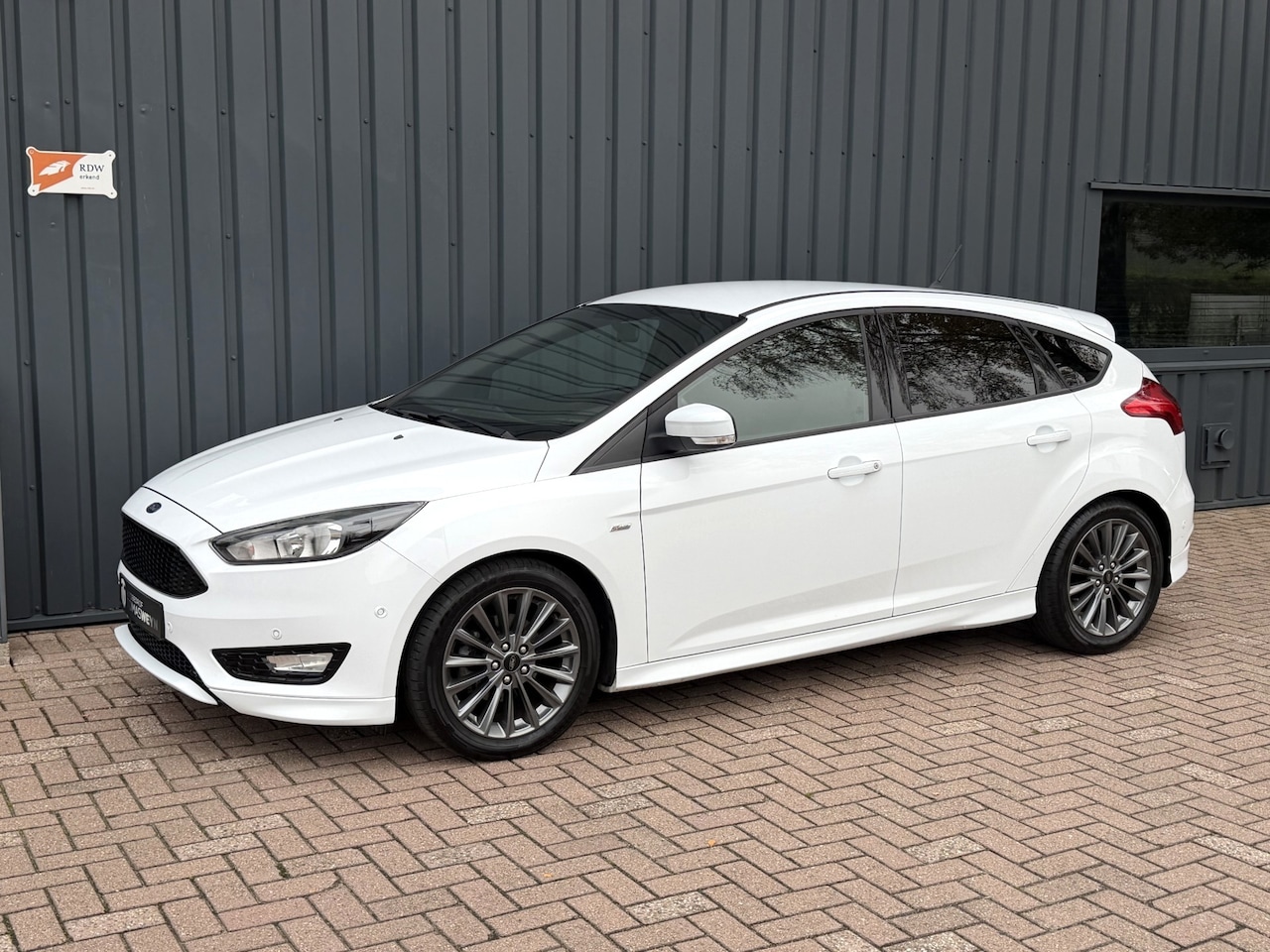 Ford Focus - 1.0 ST-Line ST-LINE!/ONDERHOUDEN!/1E EIGENAAR!/APK!/ - AutoWereld.nl